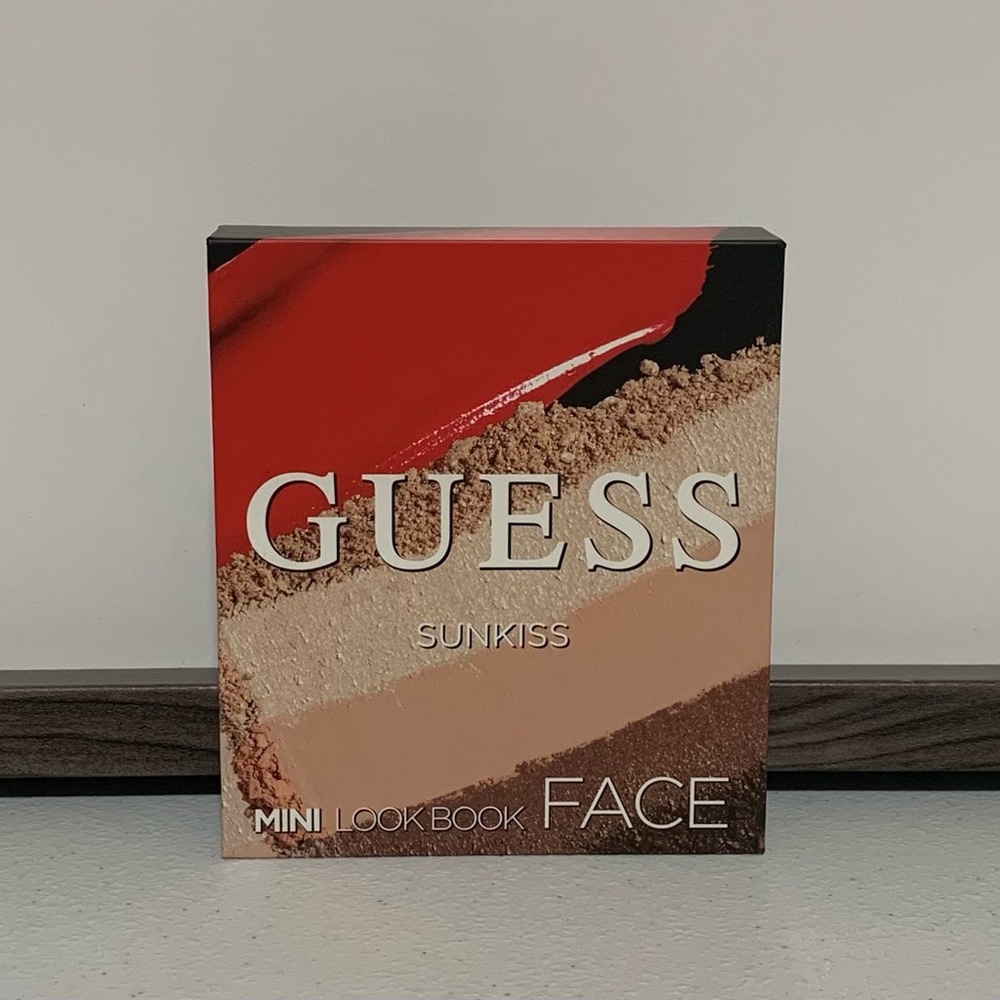 Guess ‘Sunkiss’ Face Mini Look Book Makeup Set-New